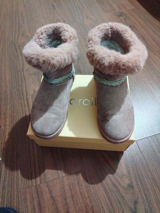 Ghete UGG  calitate Nou fără probleme