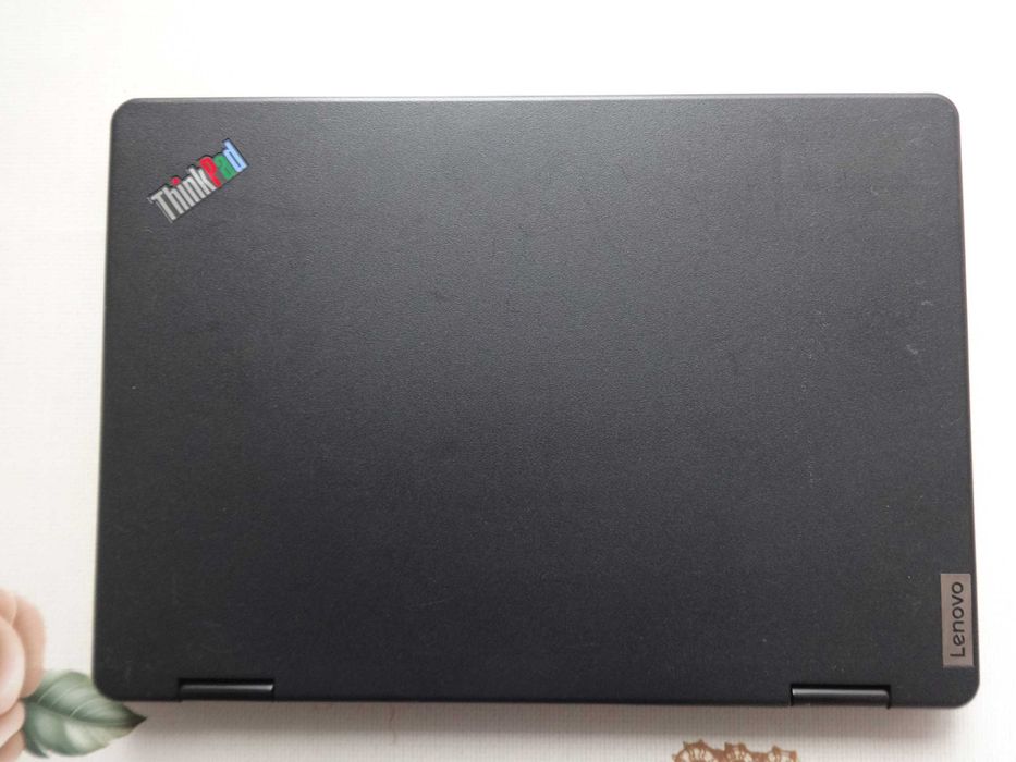 Таблет и Лаптоп 2в1 Lenovo ThinkPad Yoga 11e -i5-8200Y/RAM 8GB/SSD256G