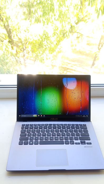 Ноутбук Asus  12гб ОЗУ ,intel corei3 10110u