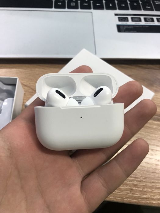 AirPods наушники