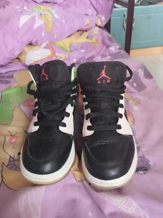 Nike Air Jordan 1 Mid Glow In The Dark Multicolor mărimea 36