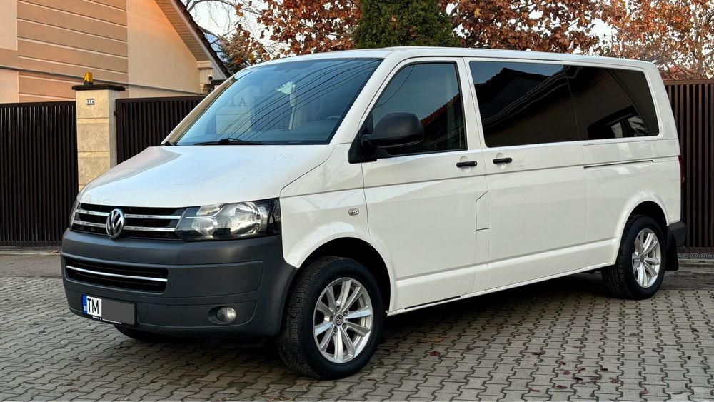 Volkswagen Caravelle T5 2014 4X4 2.0 140CP Extra-Lung 8 Locuri (T6)