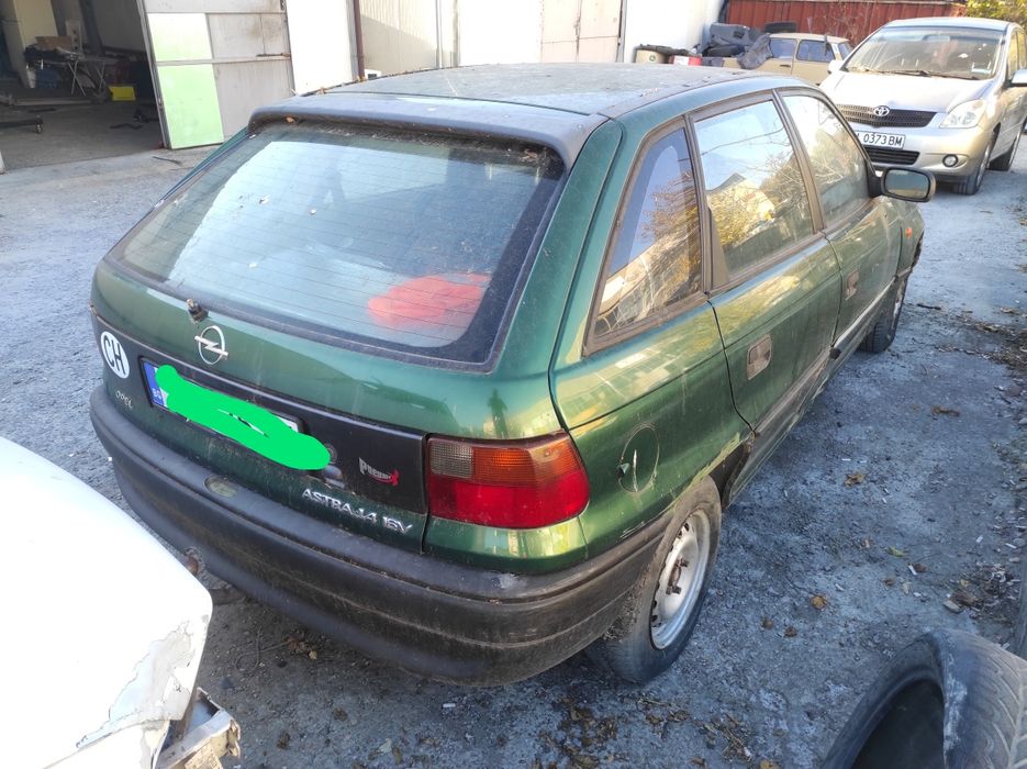 Продавам на части OPEL ASTRA 1.4 16V 95 г