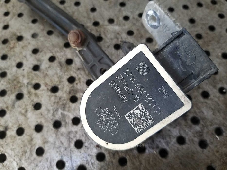 Senzor nivel faruri bmw seria 5 f11 3714686135101