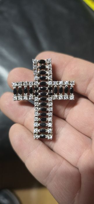 Cruce flexibilă din argint