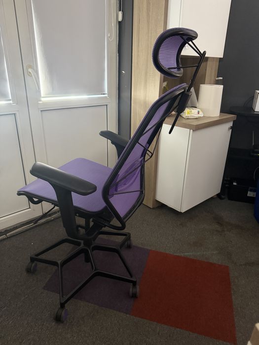 Scaun de gaming model STYRSPEL, culoare mov si negru