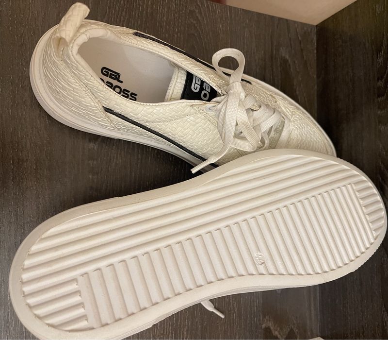 Продам кеды