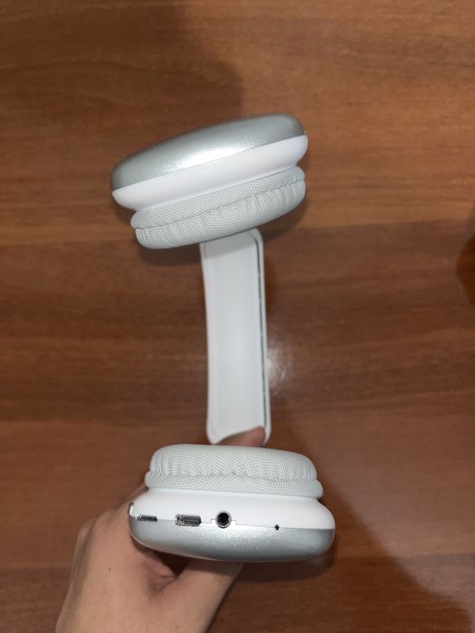 Наушники хедсет. P9, AKA (AirPods Max)