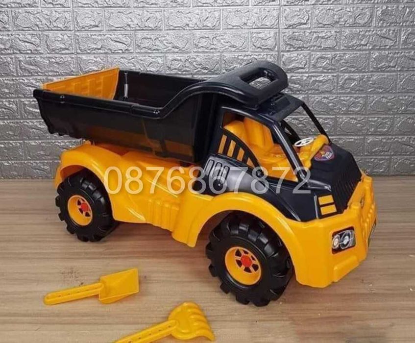 Голям Детски Камион, 90см, Детски Самосвал за игра с лопата и гребло