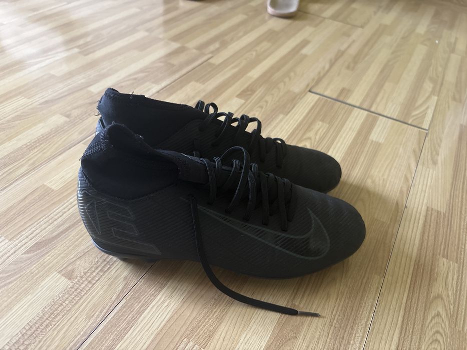 Ghete de fotbal nike pentru COPII