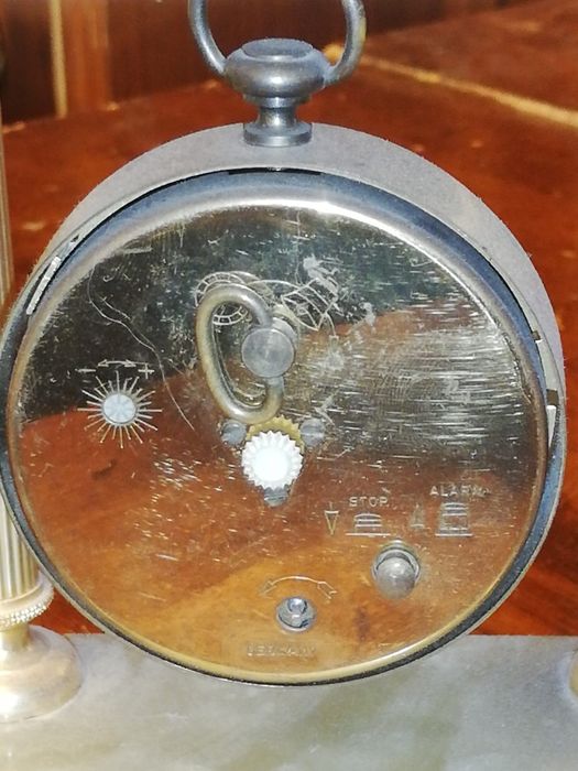 Telefon vintage si Ceas din piatra verde jad