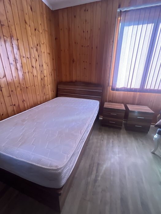 Кравать и матрас  с тумбачками