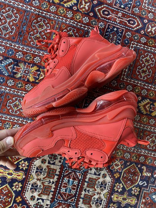 Balenciaga triple s red clear sole