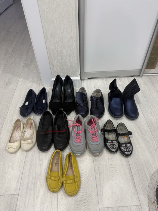 Отдам даром обувь