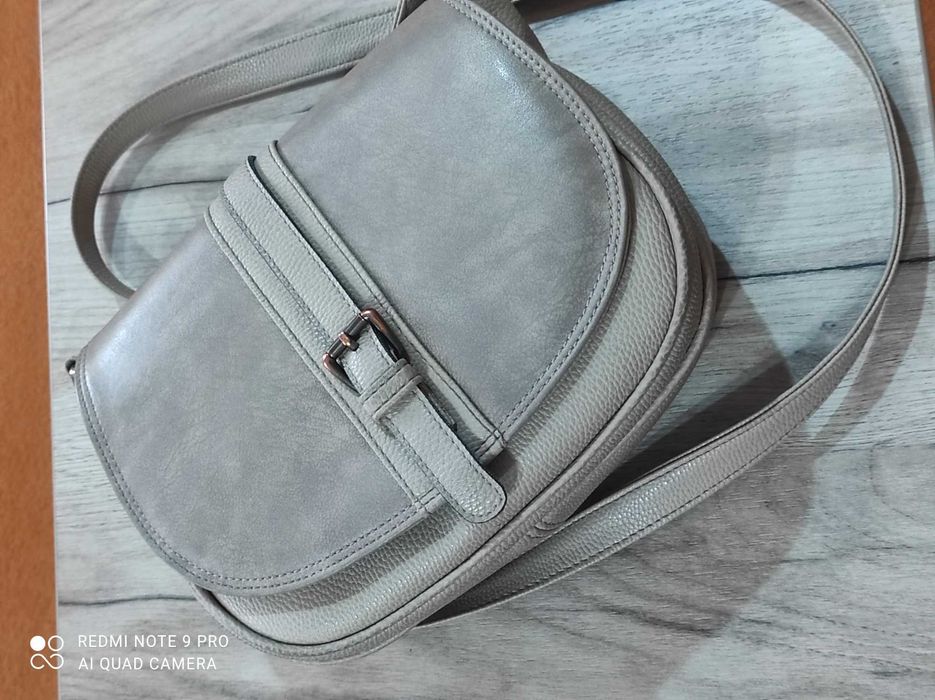 Бежевая сумка турецкая в хорощем состоянии