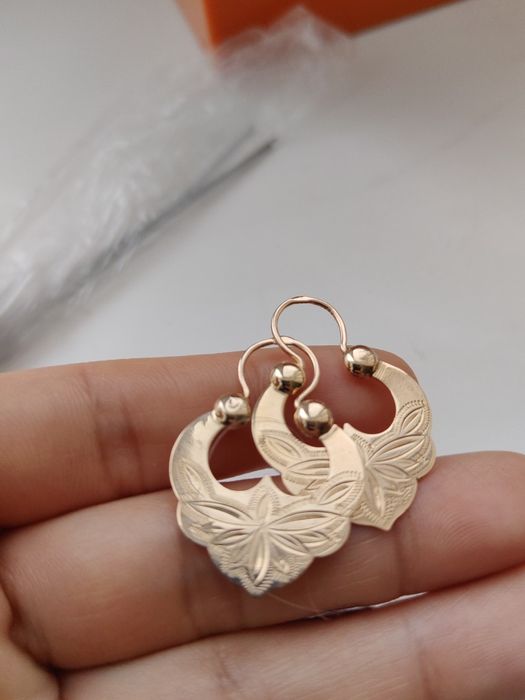 Продам золото кольцо серьги