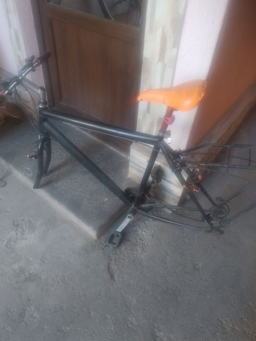 Vând cadru montabai bicicleta