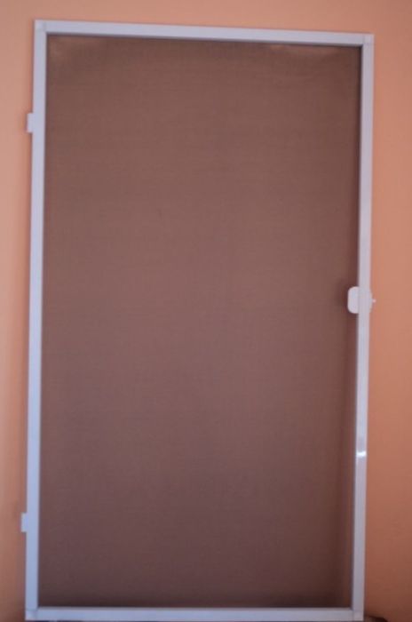 Произвеждам комарници