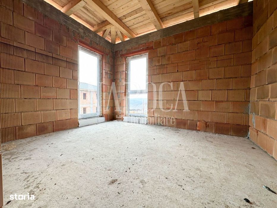 Casa 4 camere de vanzare in Apahida