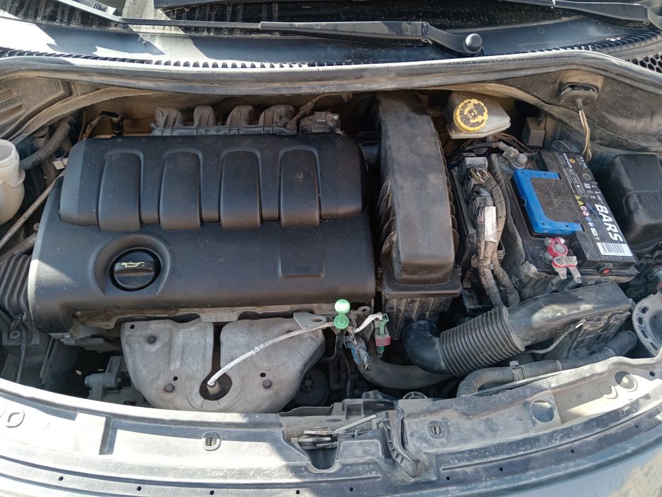 Продам пежо 207.