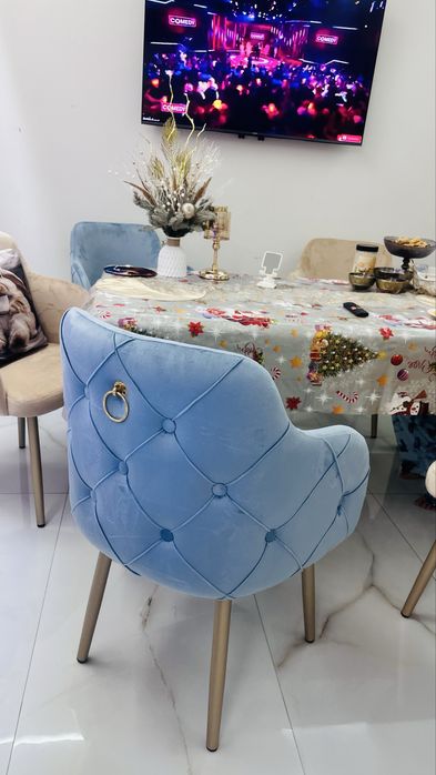 Прекрасные новые стулья!