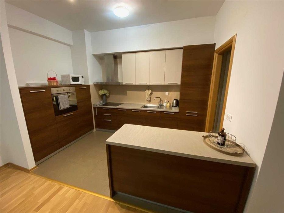 Дава се под наем Двустаен апартамент в Бургас, Славейков - 63 кв.м за 219.3 € - Снимка #1