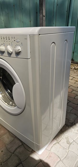 Стиральная машина Indesit