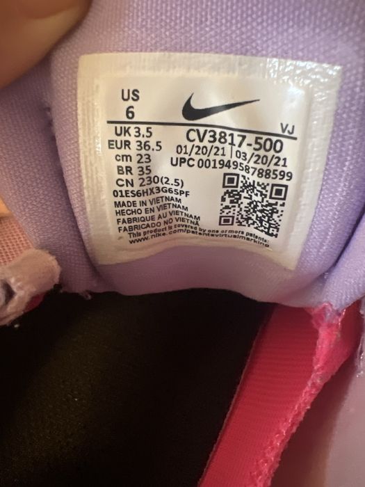Nike маратонки 36,5номер