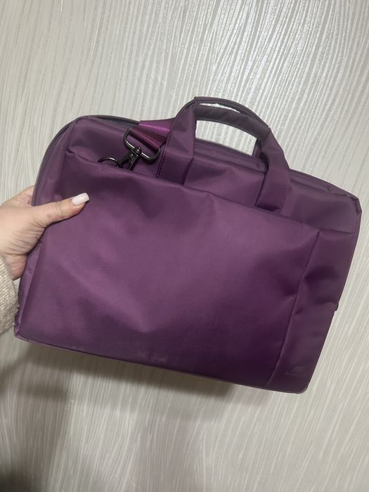 Продам Сумку для ноутбука RIVACASE  Purple
