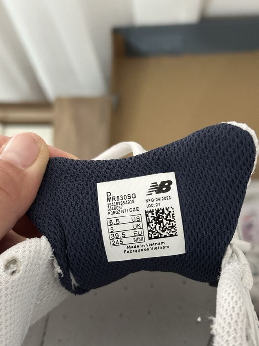 Кроссовки срочно продам