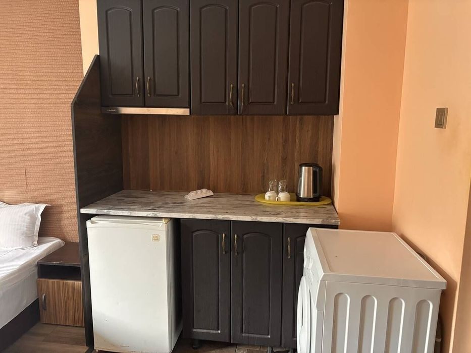 Дава се под наем Едностаен апартамент в Варна, Център - 25 кв.м за 350 € - Снимка #1