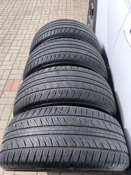 Продам летние шины DUNLOP PT2A