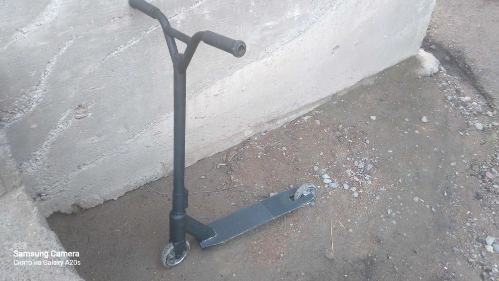 Самокат в хорошом состояние