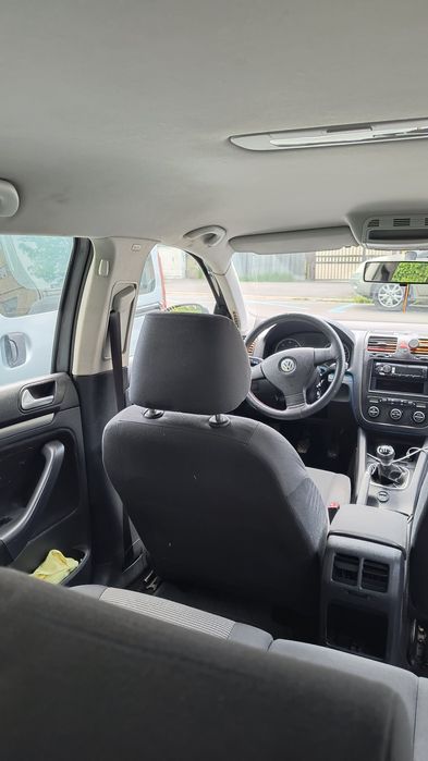 Vând golf 5 variant