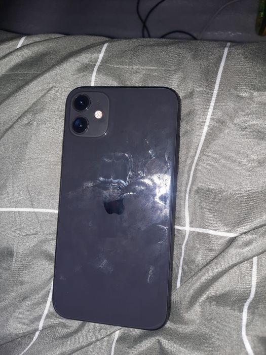 Айфон  11 черный