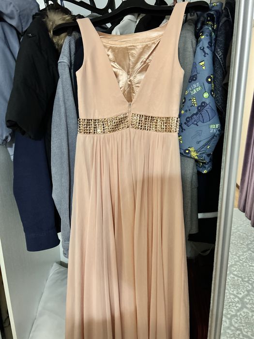 Продам платье длинное