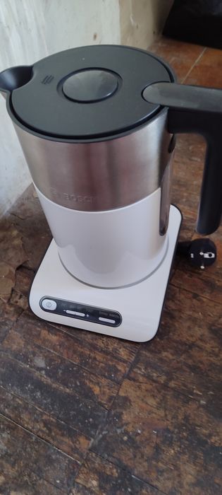 Продается электронный чайник Bosch