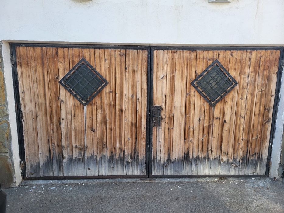 Usa garaj  3m/75cm latime