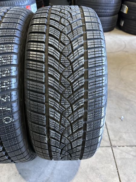 225/45/18 GOODYEAR 4бр