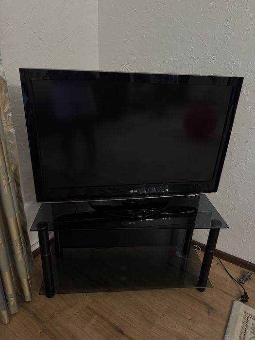 LG телевизор сатылады