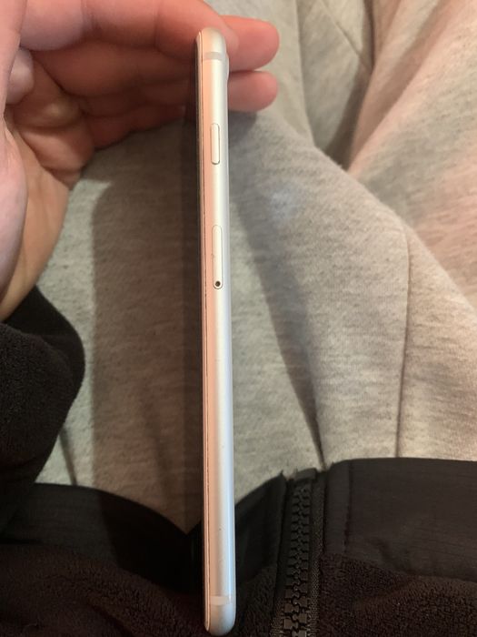 iPhone 8 Plus белый