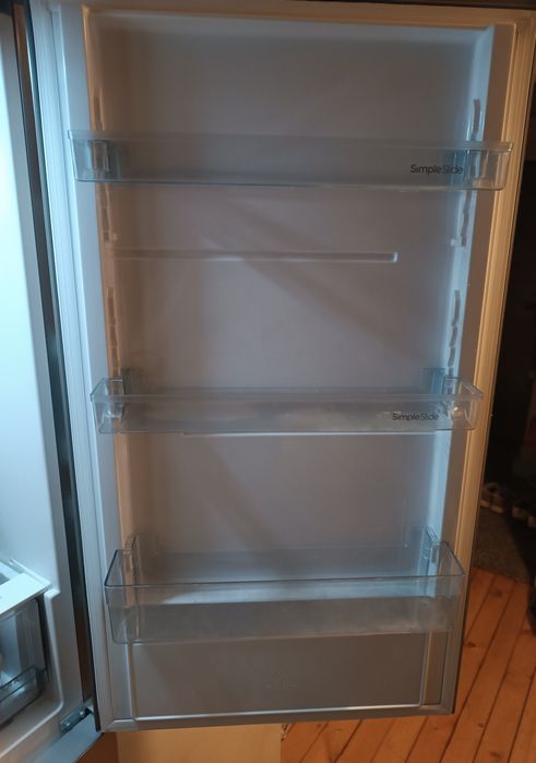 Хладилник Сив Металик  с долен фризер GORENJE А+