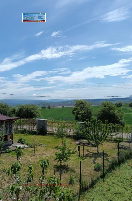 Къща в с. Видрица 120m²