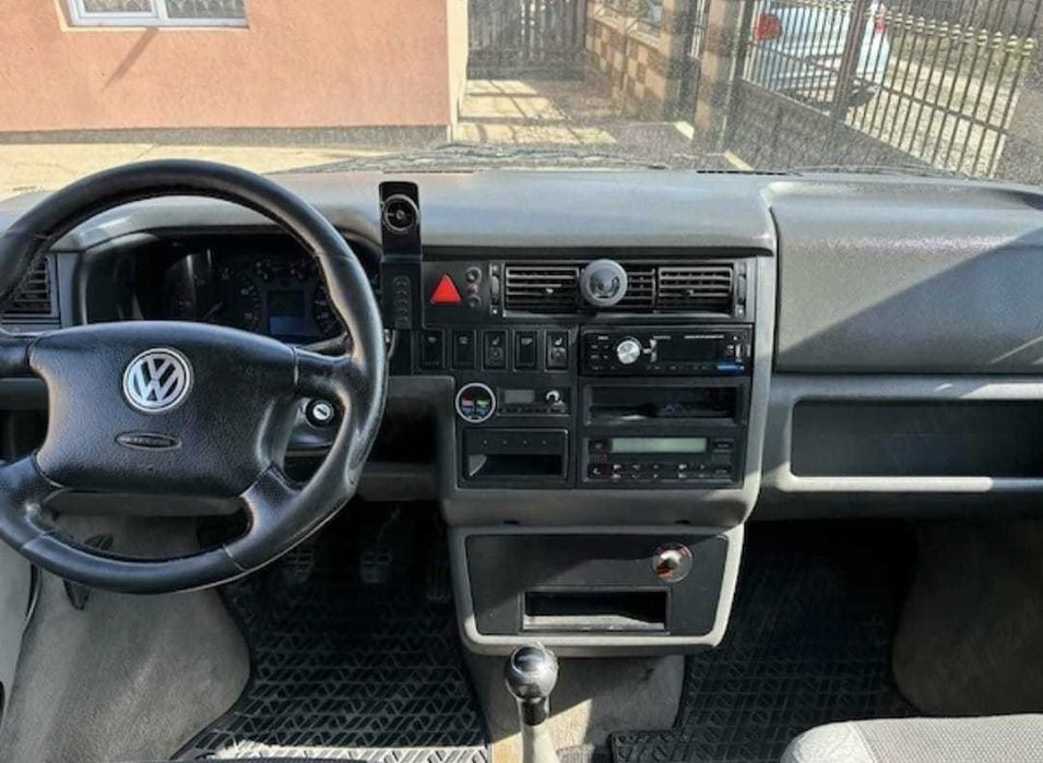 VOLKSWAGEN Multivan 2002 — imagine 10