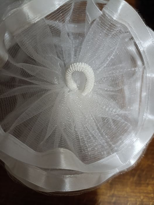 Банты белые школьные