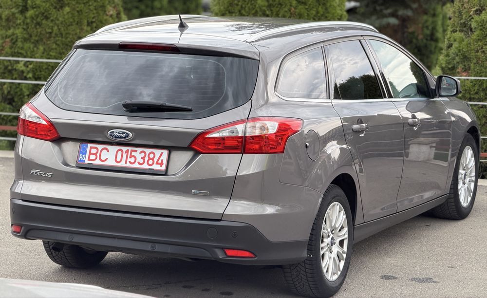 FORD Focus 2014 — imagine 5