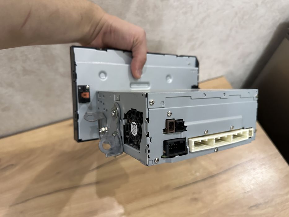Магнитафон на TOYOTA оригинал