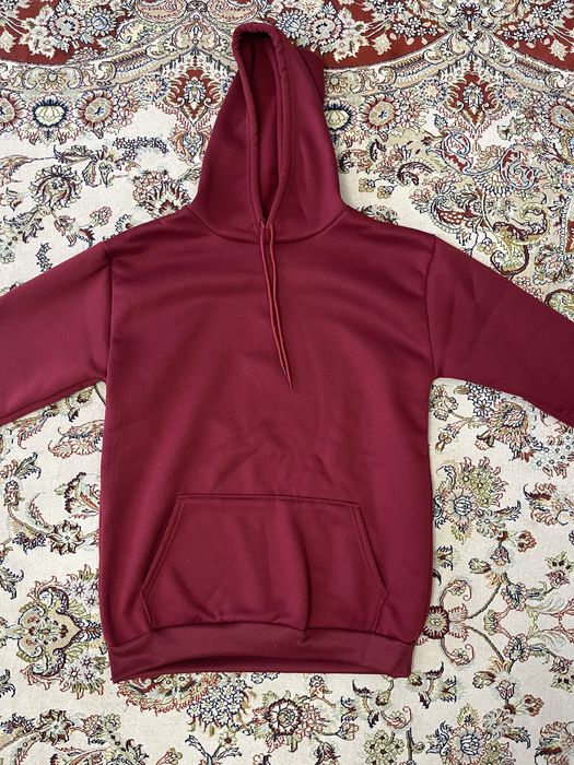 бордовая толстовка универсал