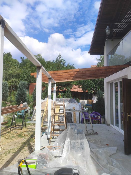 Дървени навеси, гаражни конструкции, перголи и други