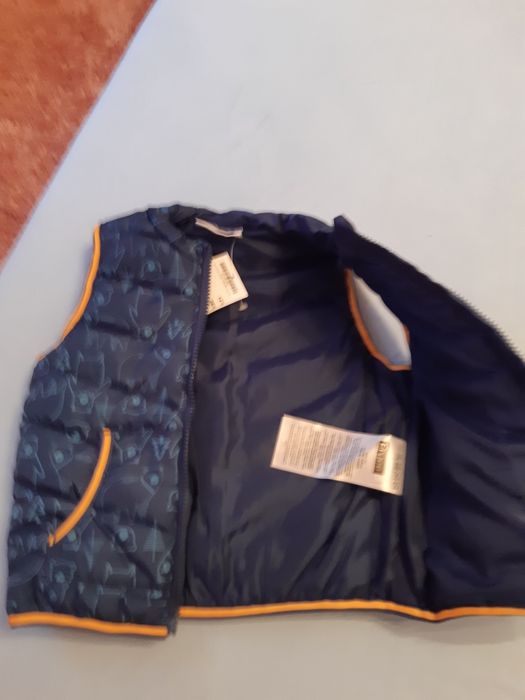Vesta pentru baieti ( noi cu etichetaa)